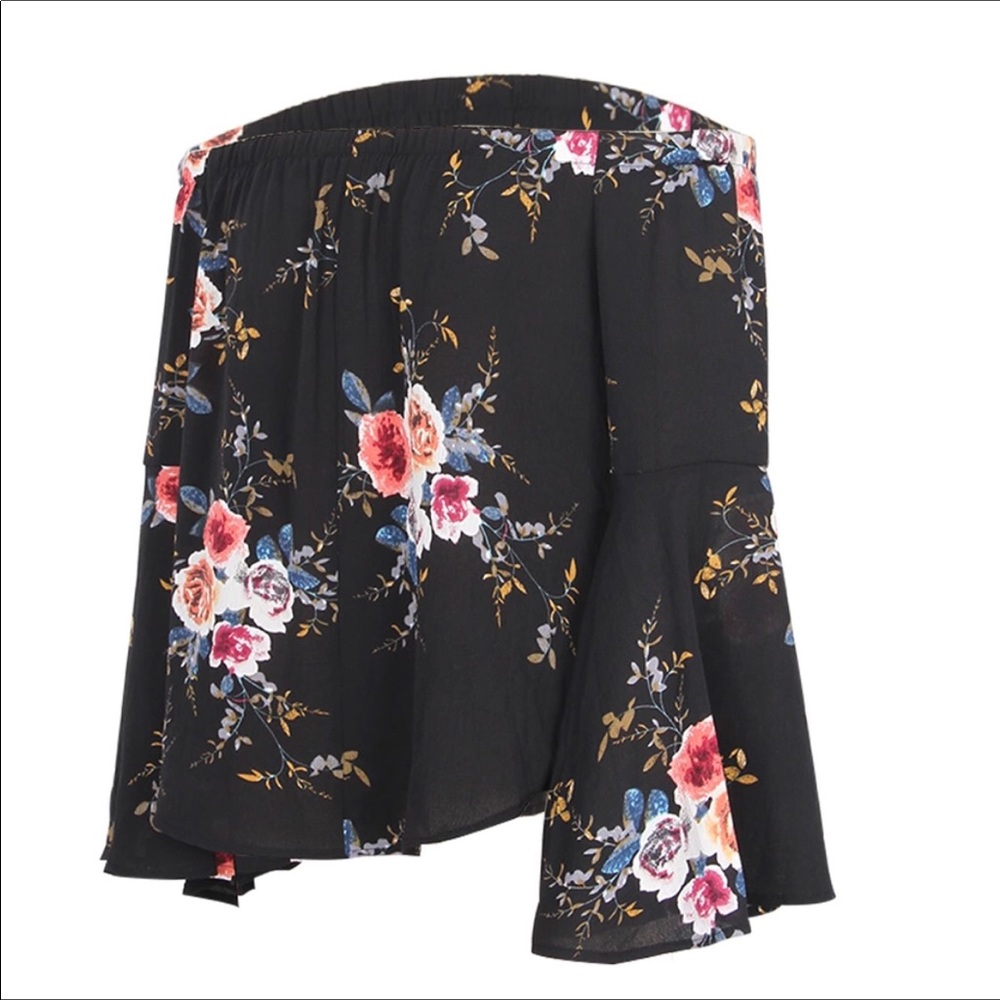 🌷New🌷Boho Floral off the shoulder top - Picture 7 of 8
